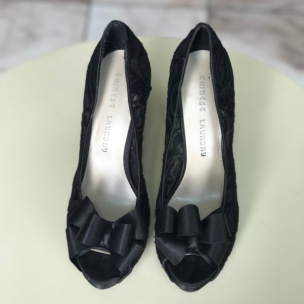 Chinese Laundry Black Lace Open Toe Heel